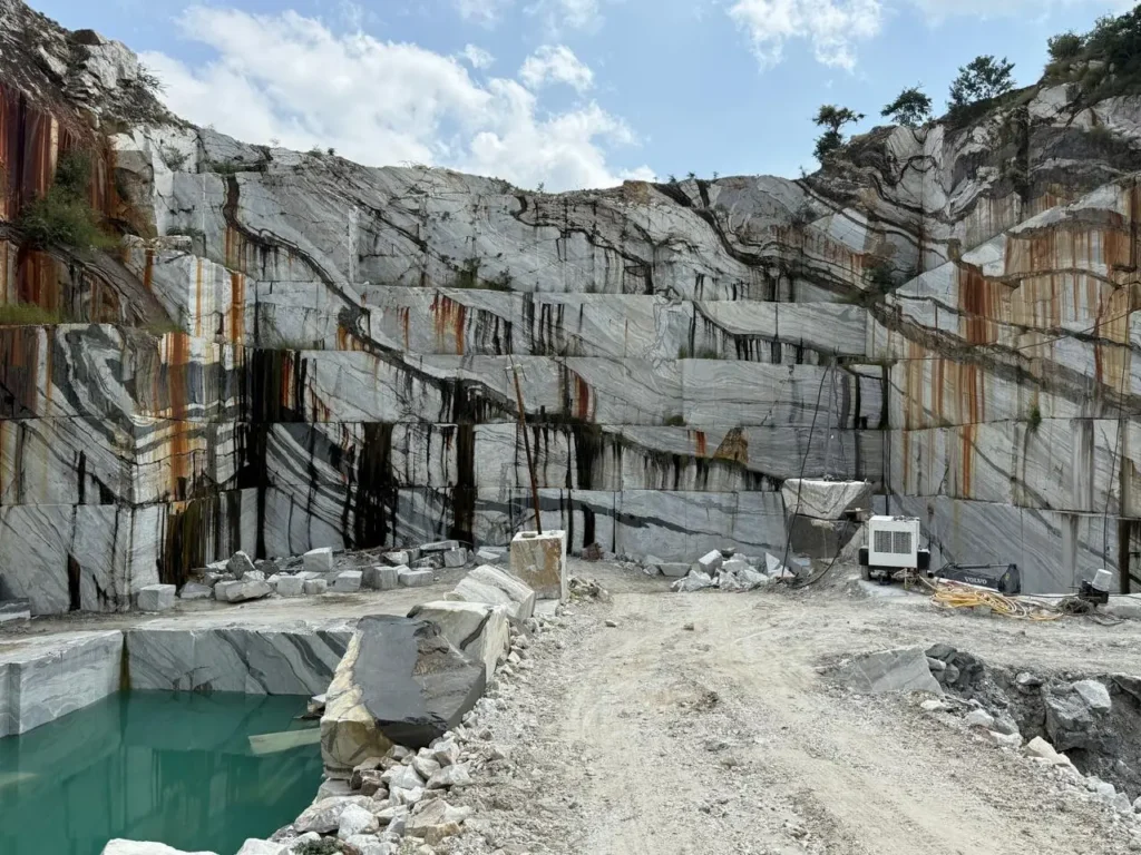 The Complete Guide to Sourcing Natural Stone for Commercial Construction Projects