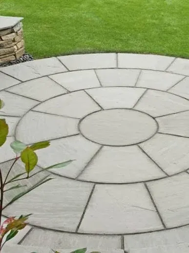 Kandla Grey paving circle